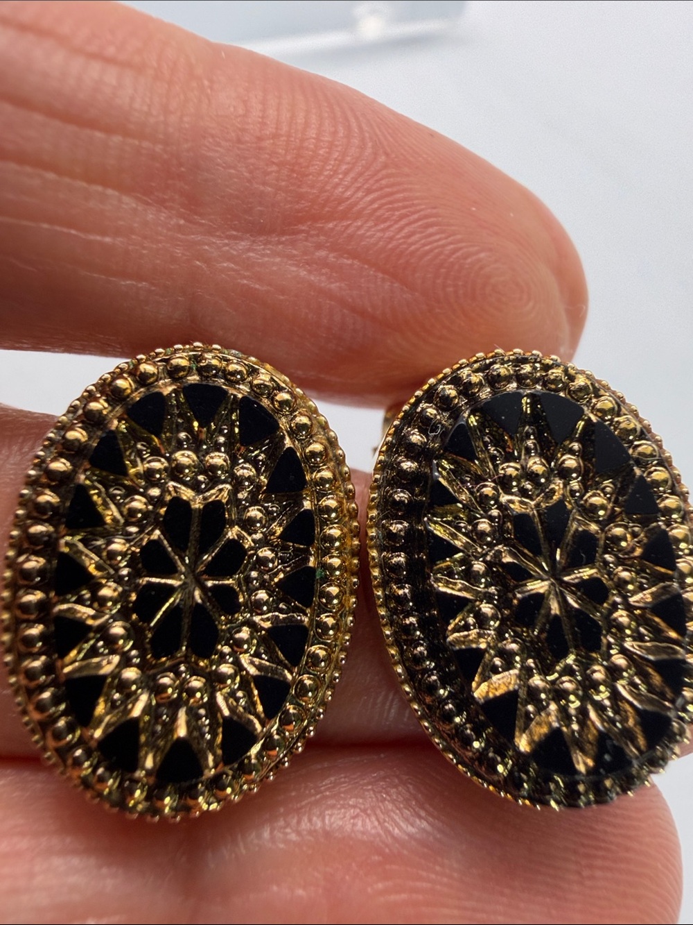 Source Unknown Gold Oval Filigree Statement Earrings